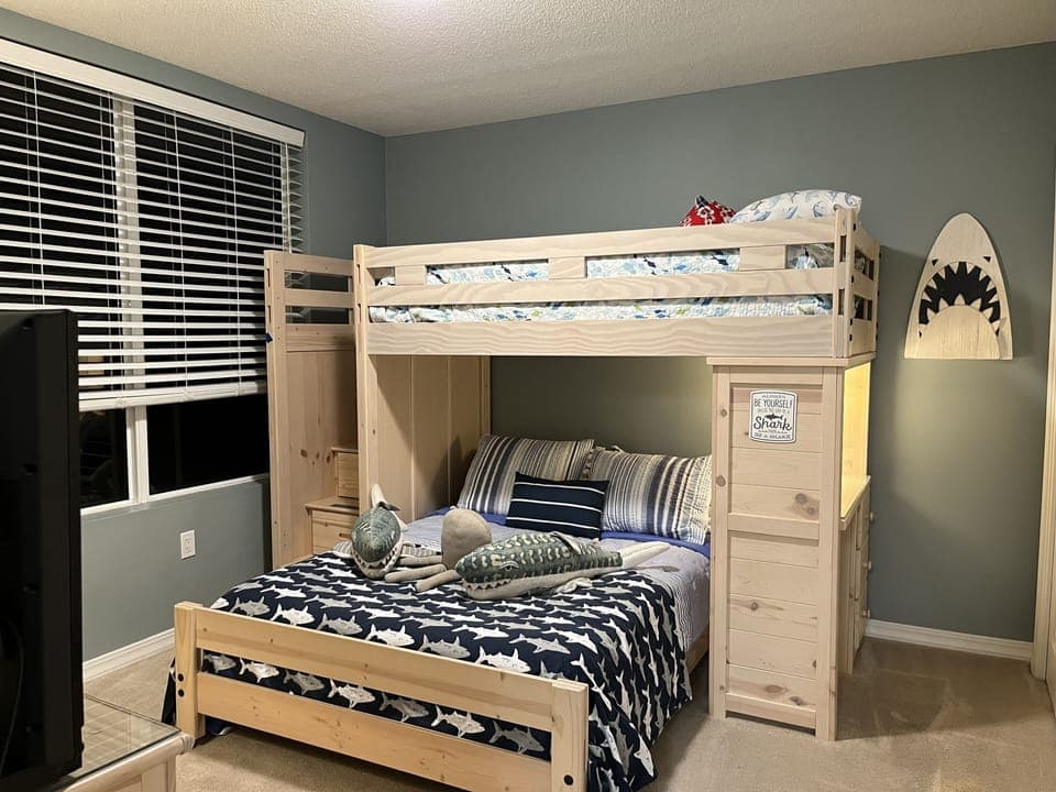 Bedroom 3 - Full and Twin Beds