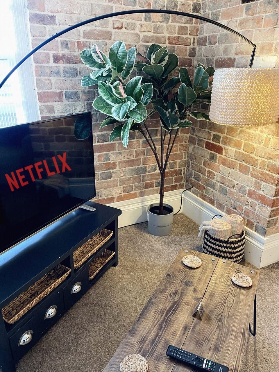 Living Room / Lounge