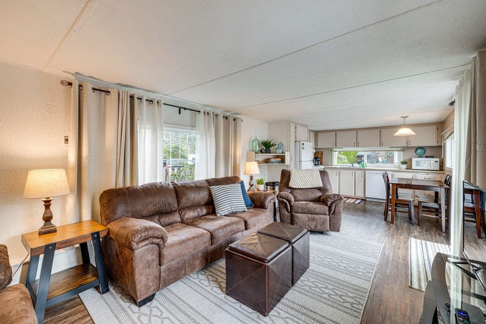 Living Area | Flat-Screen TV