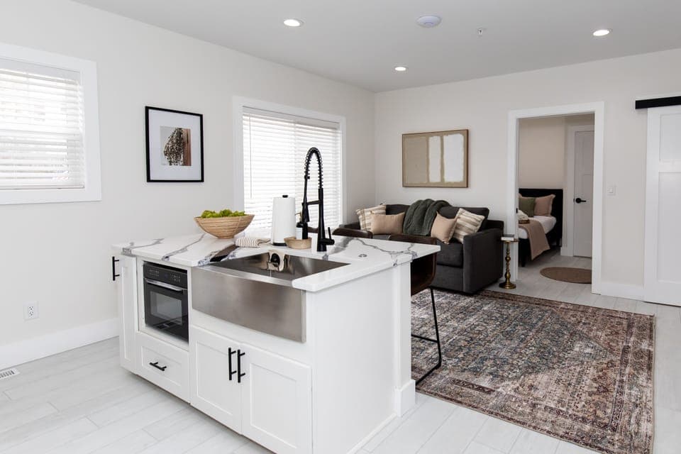 THEINNunit2_020