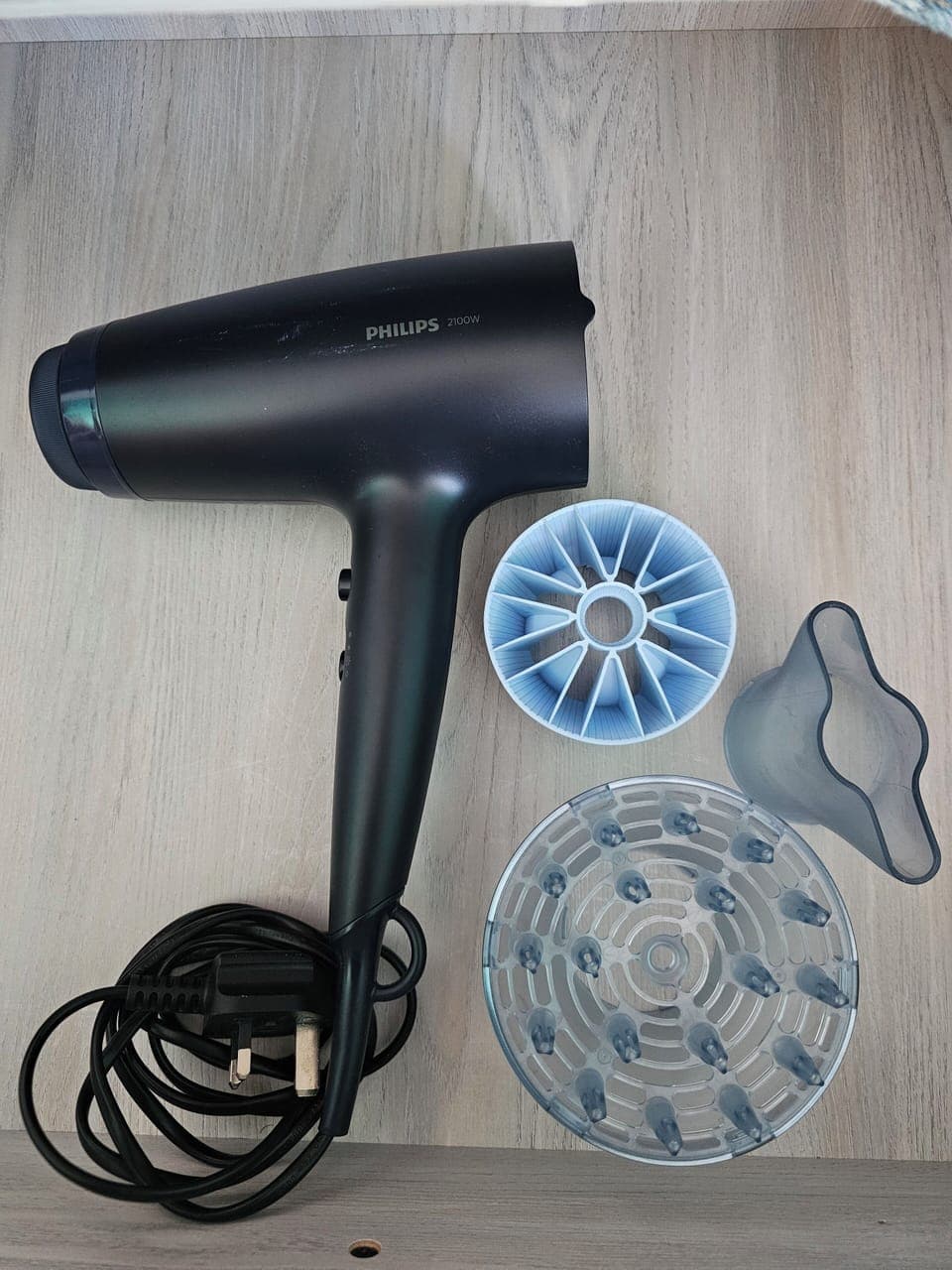 Hairdryer 