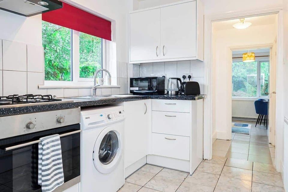 Fully equipped kitchen