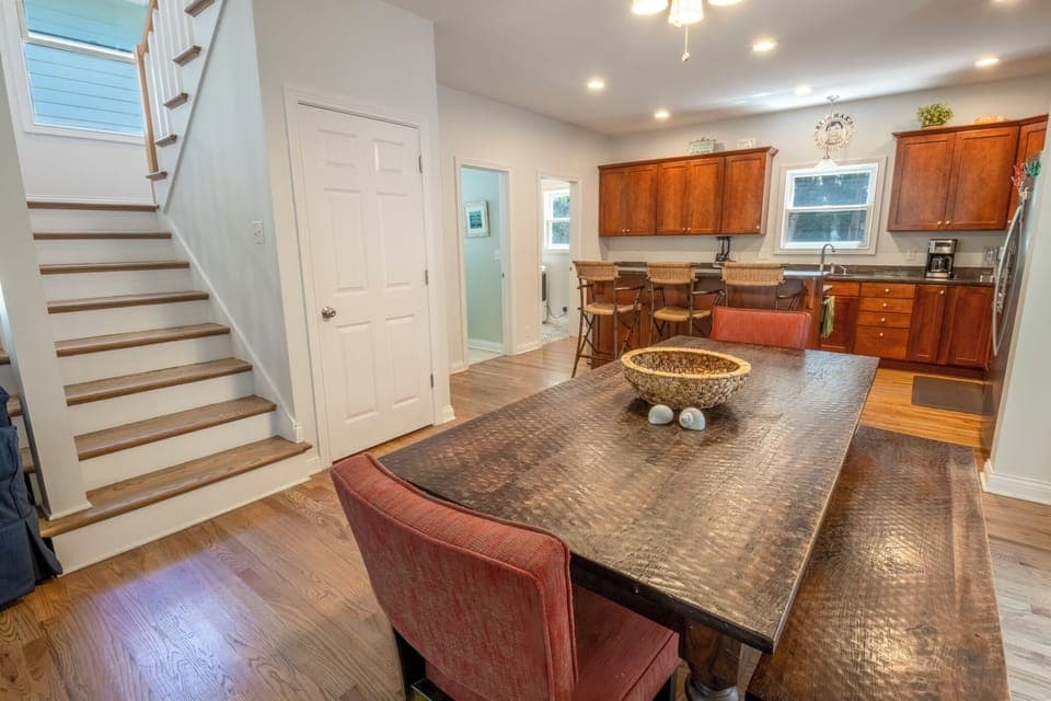 Main Level | Dining | Kitchen