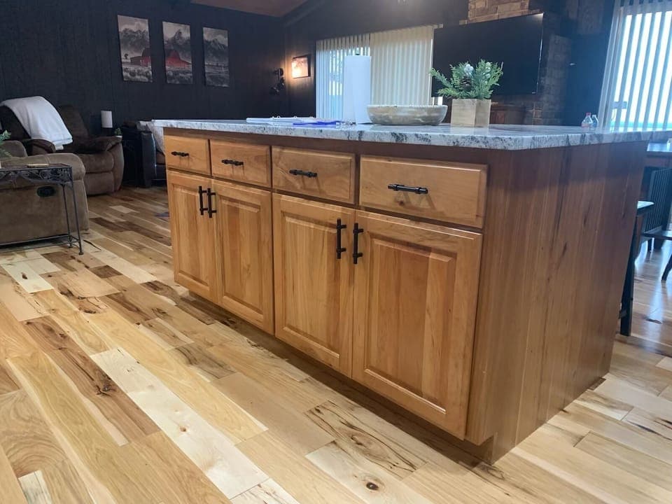 Kitchen island with barstool seating for 6.