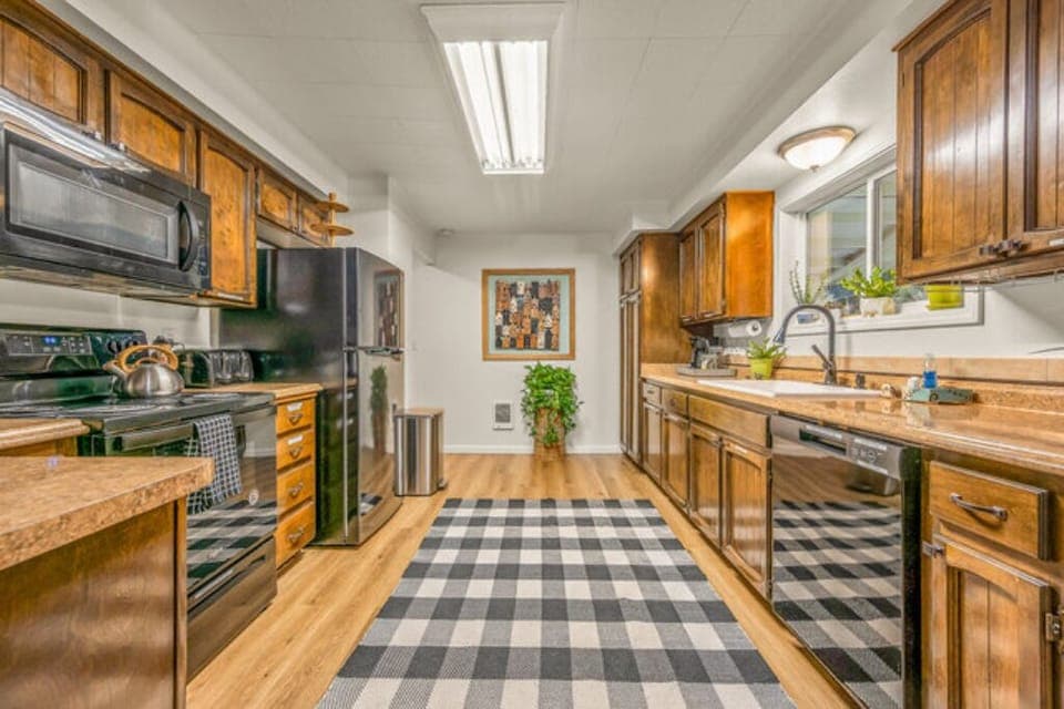 14a40f94-86b9-4eb3-b3e1-202d437ec58d