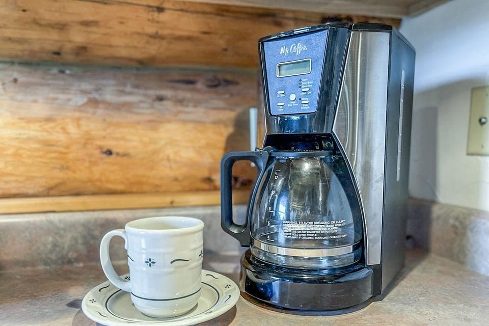 Drip coffee maker