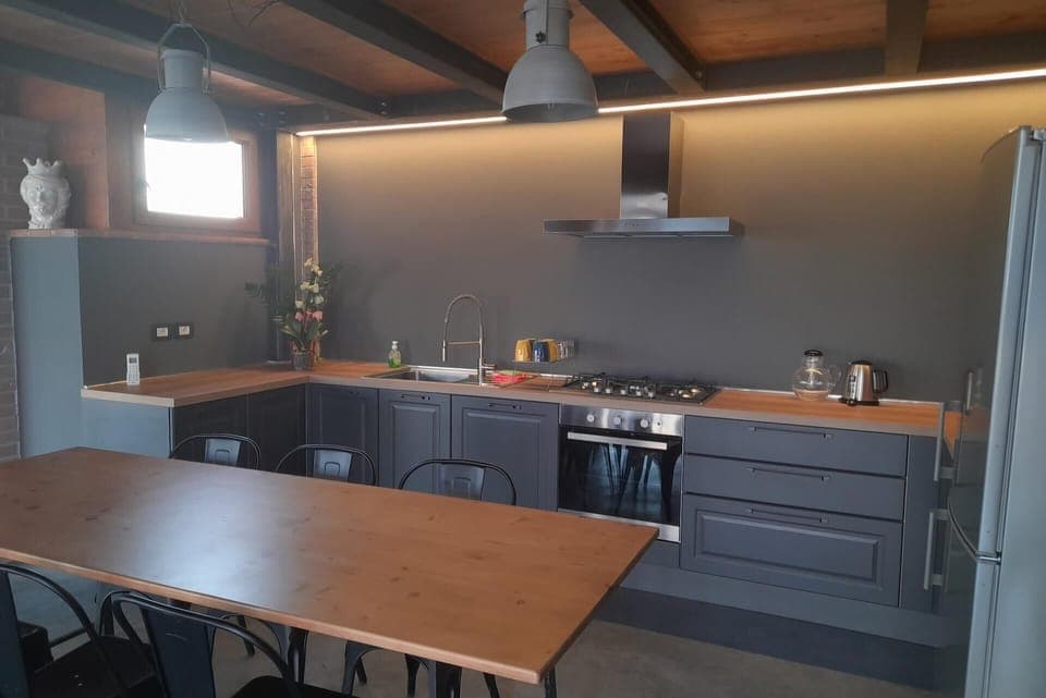 Ziarelli kitchen (1)