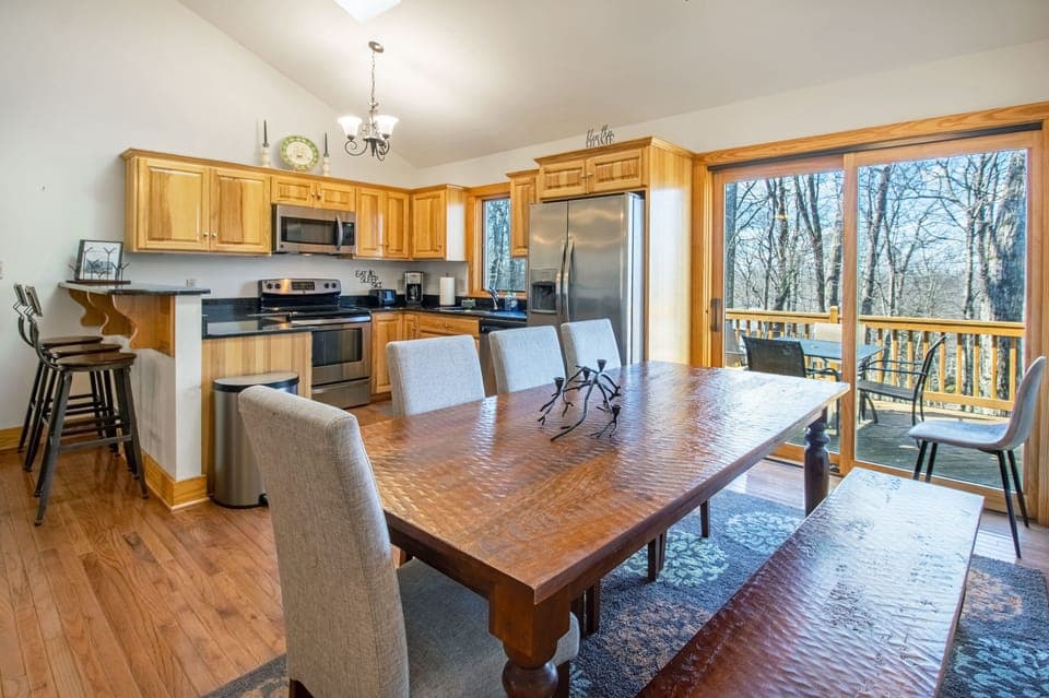Dining area with seating for 8