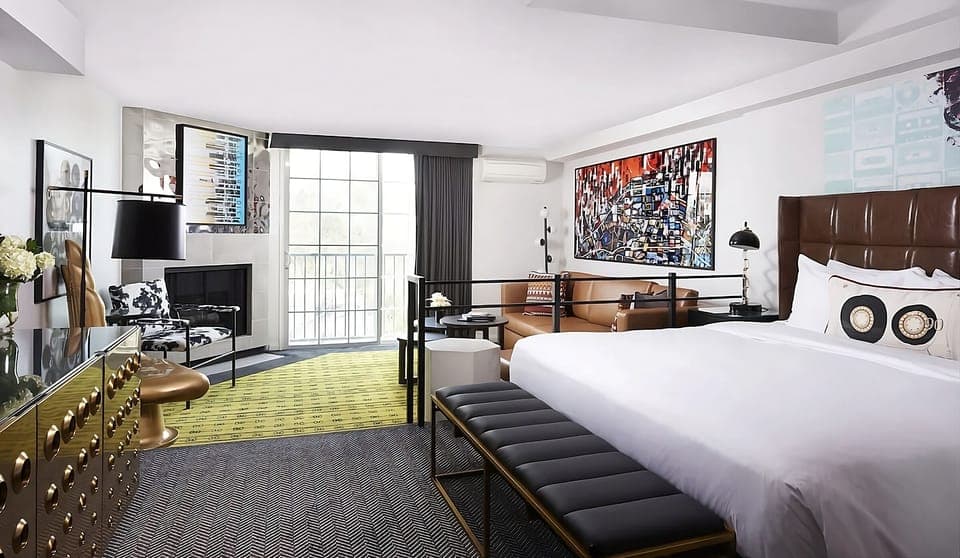 Unit with 1 King size bed