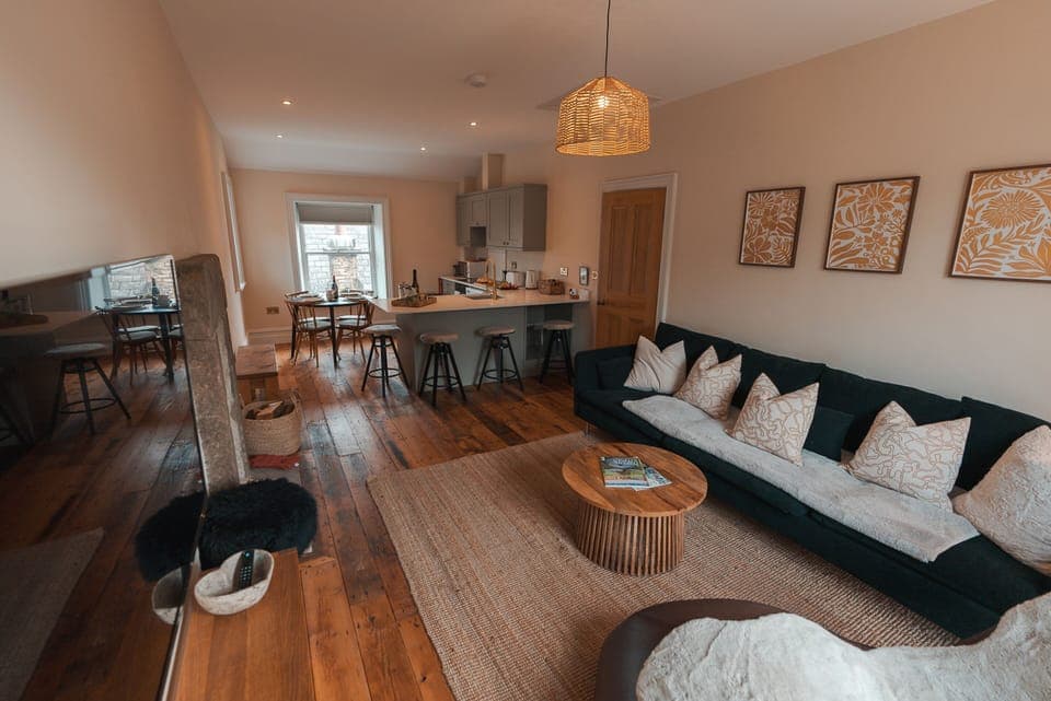 Comfy seating - Francis