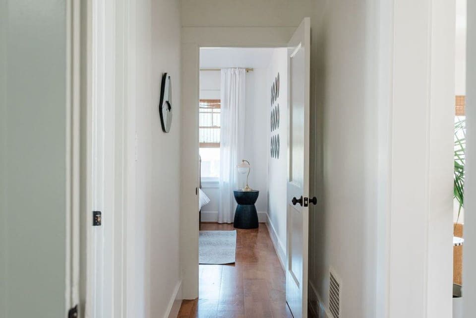 Urban Thread Retreat (1044)