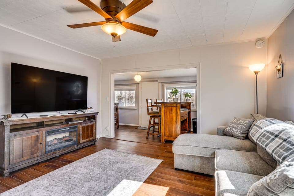 Cañon City Vacation Rental | 3BR | 1BA | 1,200 Sq Ft | 6 Steps to Enter