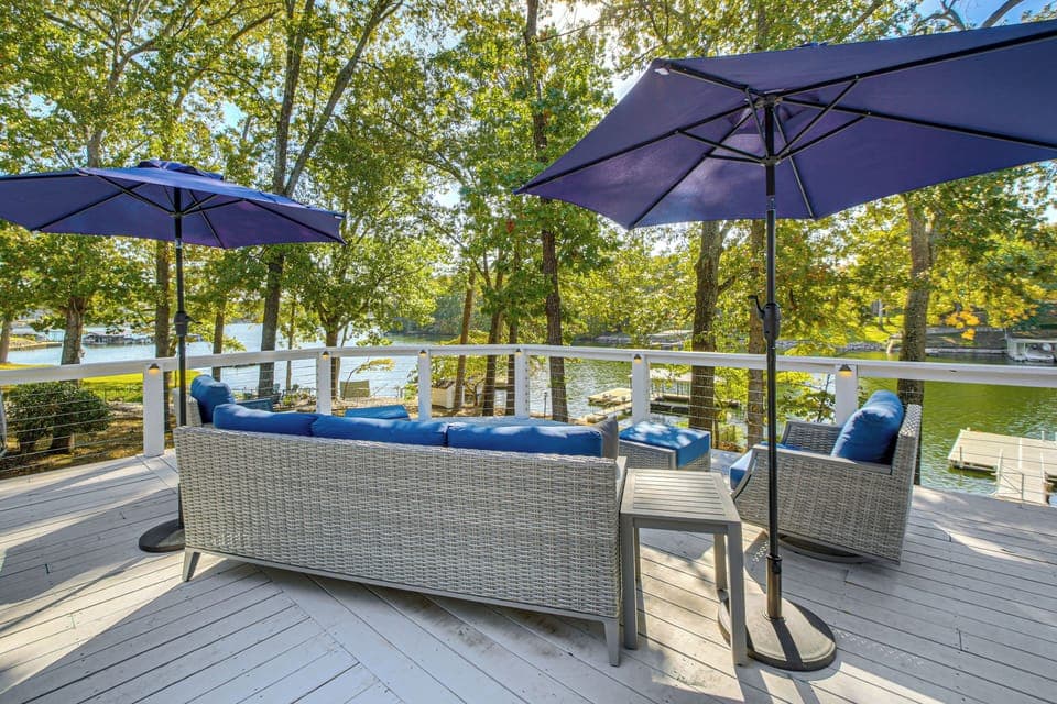 Hot Springs Vacation Rental | 3BR | 4BA | 2,500 Sq Ft | 2 Steps Required