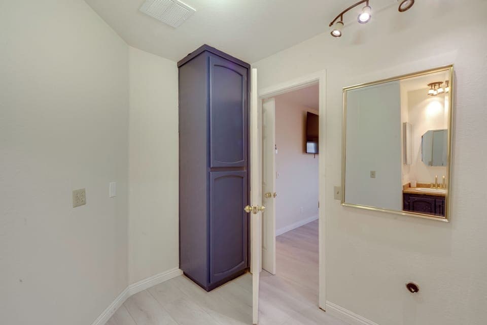 En-Suite Bathroom | 2nd Floor