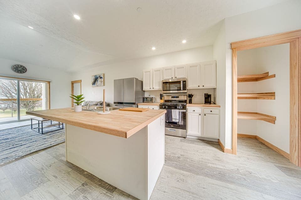 Kitchen | Dishwasher | Keurig Coffee Maker | Basic Cooking Essentials