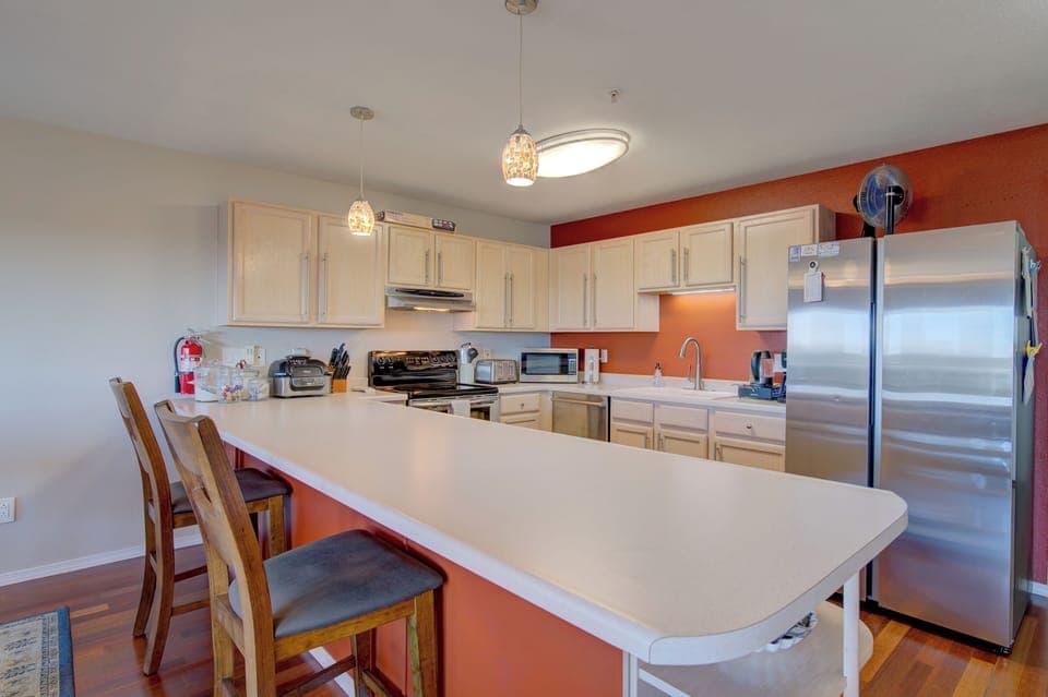 Fully stocke dkitchen