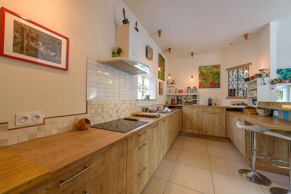 Airbnb waterfront lake 