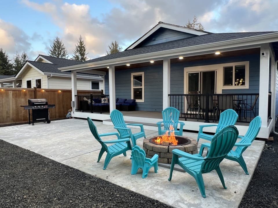 Back yard patio with fire-pit. Guests will need to provide their own firewood.