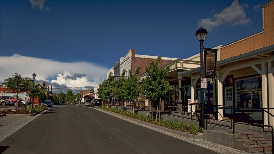 Sutter Street in Historic Folsom is Just 2 Blocks Away!