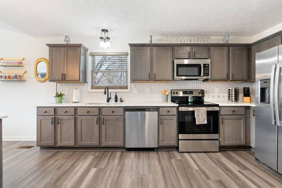 kitchen features all the major appliances and convivences to enjoy your stay