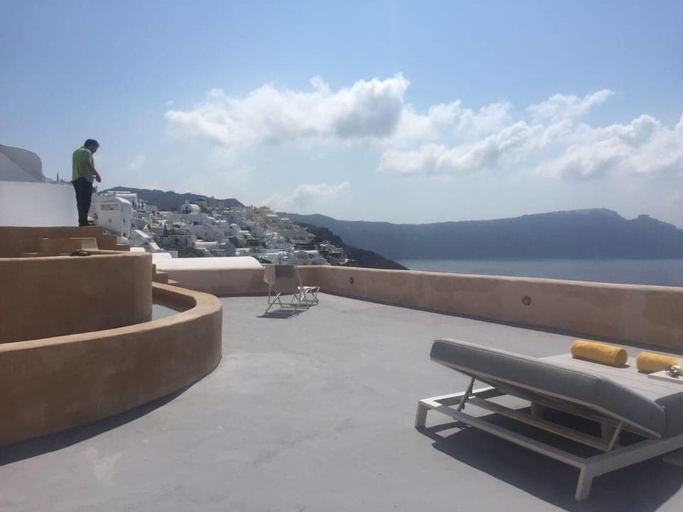 Swimming pool and sun terrace