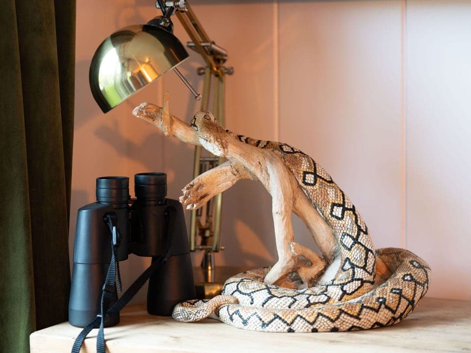 Property, Building, Furniture, Comfort, Azure, Interior Design, Window, Wood, Bed Frame, Pillow