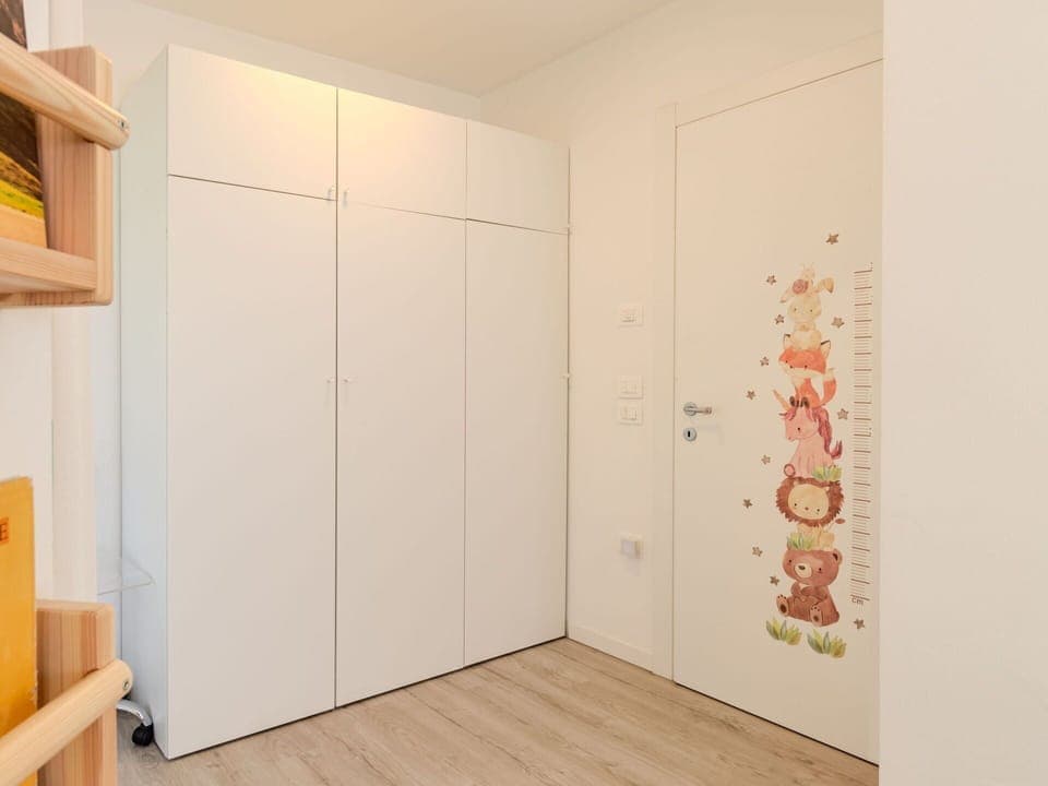 Sky, Plant, Building, Tree, Shade, Real Estate, Landscape, Facade, Cloud, Apartment