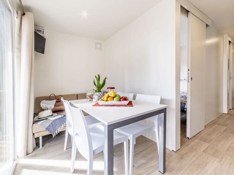 Table, Building, Furniture, Interior Design, Wood, Window, House, Flooring, Houseplant