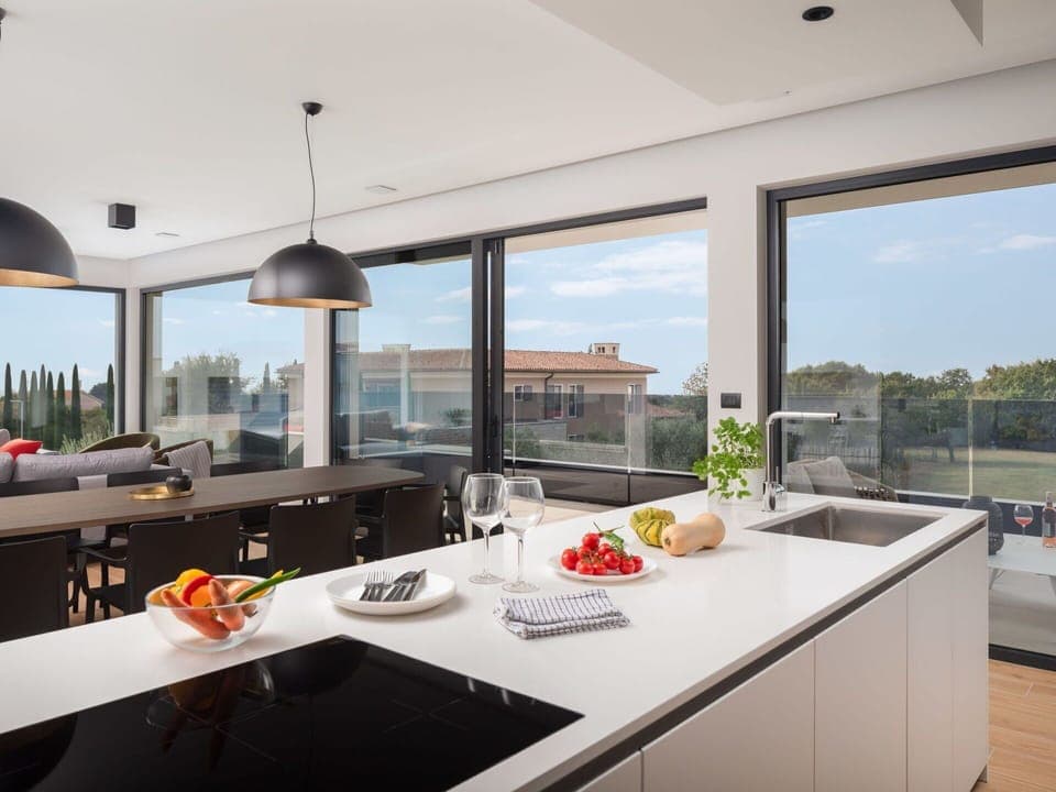 Property, Sky, Food, Tableware, Table, Countertop, Building, Window, Kitchen, Cabinetry