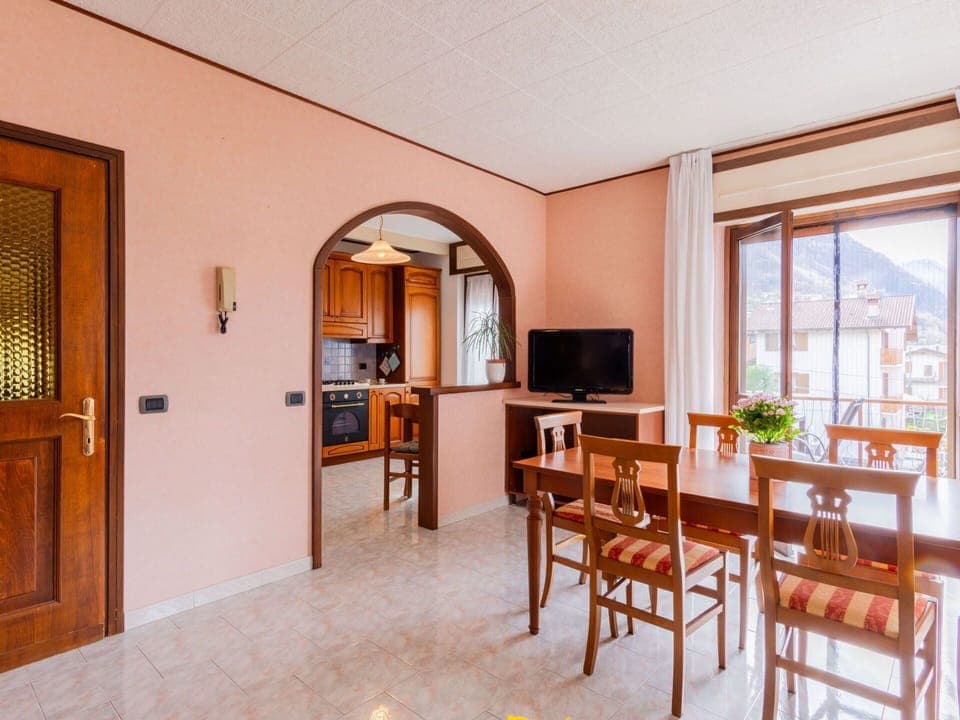 Plant, Sky, Building, Window, Tree, Urban Design, Body Of Water, Condominium, Arecales, Cloud