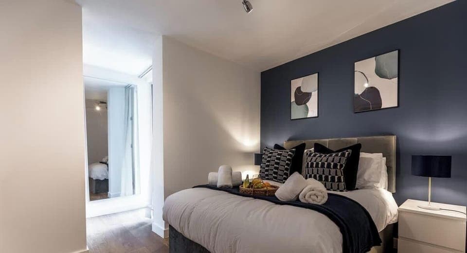 Bedroom at Valore Property Services Short Lets & Serviced Accommodation