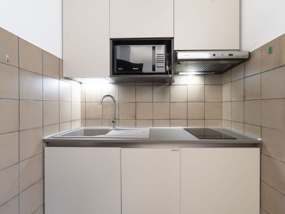 Sky, Furniture, Cloud, Plant, Table, Building, Chair, Interior Design, Tree, Urban Design