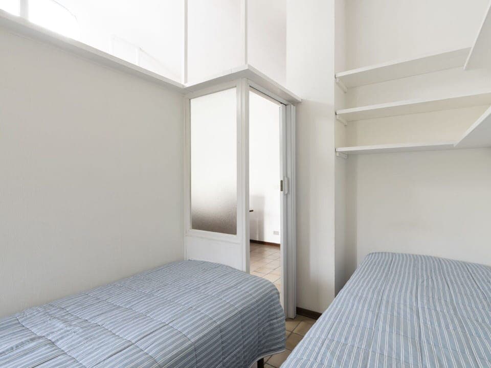 Sky, Furniture, Cloud, Plant, Table, Building, Chair, Interior Design, Tree, Urban Design