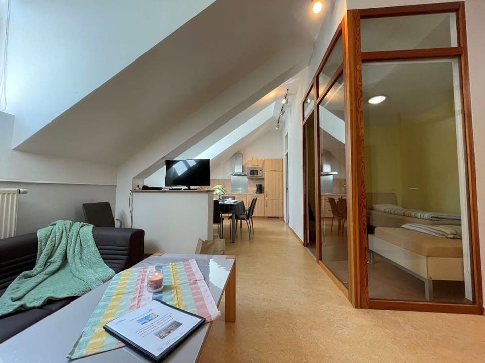 Building, Furniture, Comfort, Wood, House, Living Room, Flooring, Television, Bed Frame, Floor