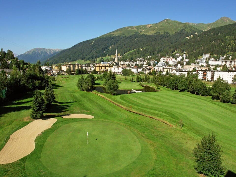 Sky, Mountain, Daytime, Plant, Property, Natural Landscape, Natural Environment, Tree, Vegetation