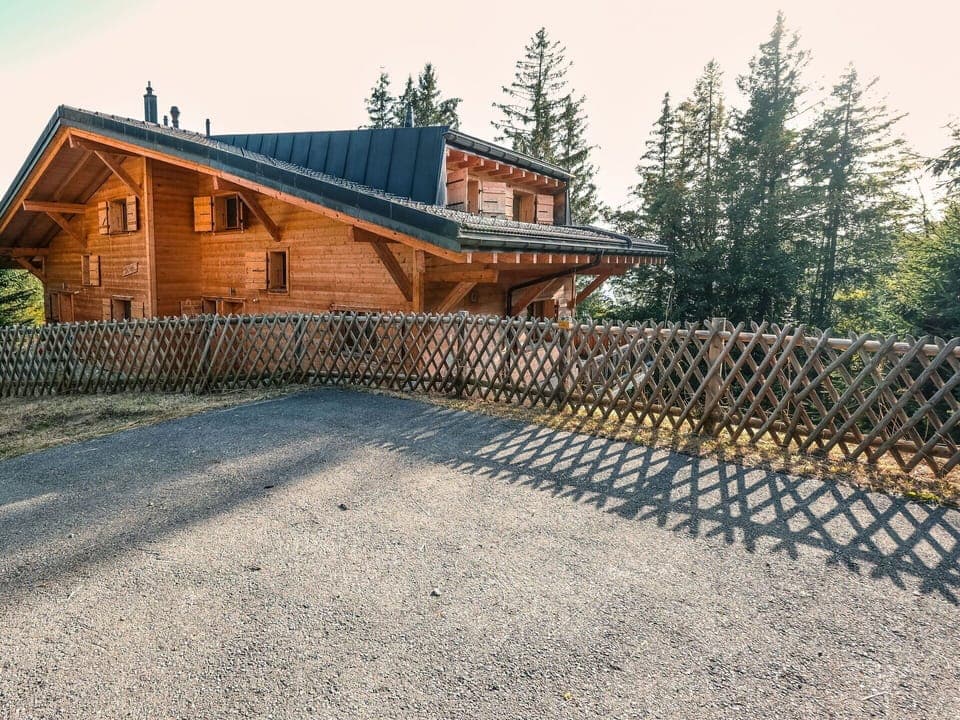 Building, Window, Plant, Sky, Tree, House, Wood, Land Lot, Road Surface, Slope