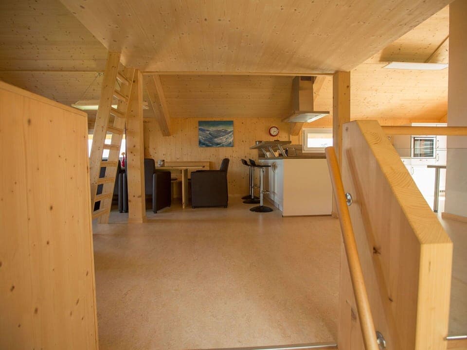 Plant, Building, Window, Swimming Pool, Azure, Water, Tree, House, Sky, Urban Design