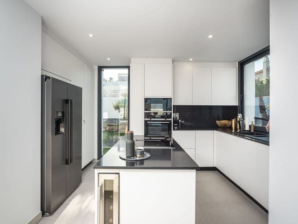 Cabinetry, Property, Countertop, Home Appliance, Kitchen Appliance, Interior Design, Kitchen Stove, Kitchen, Flooring, Floor