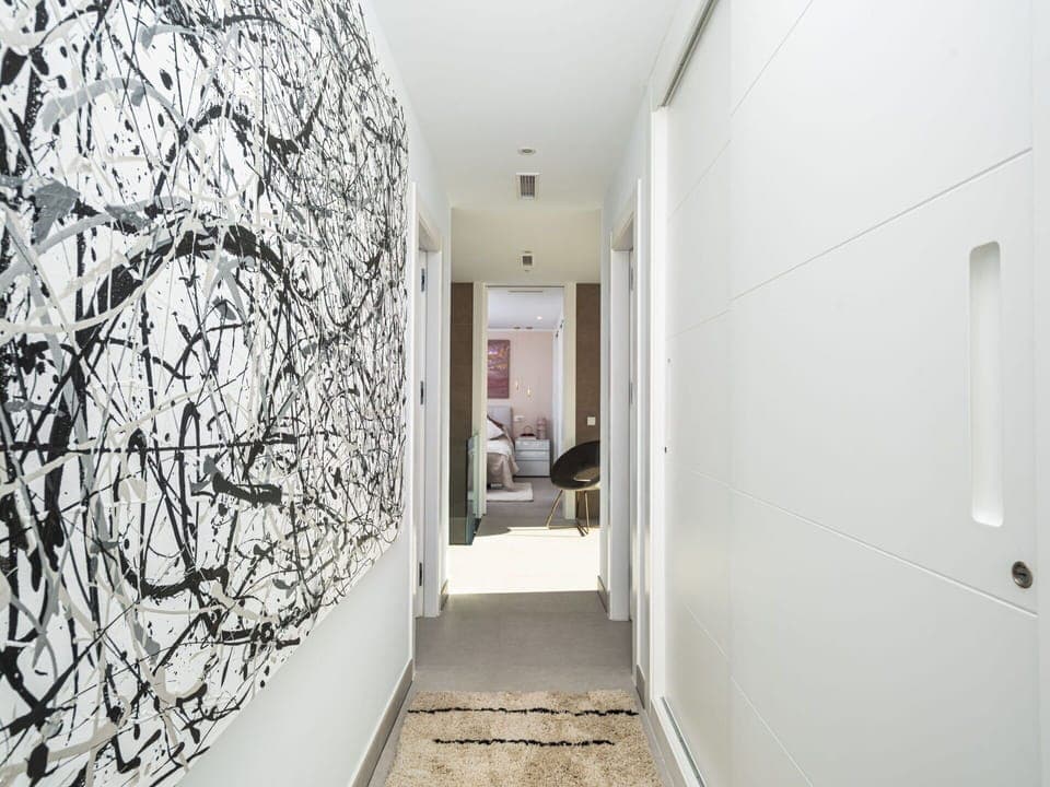 Building, House, Picture Frame, Art, Flooring, Hall, Event, Ceiling, Wood, Visual Arts