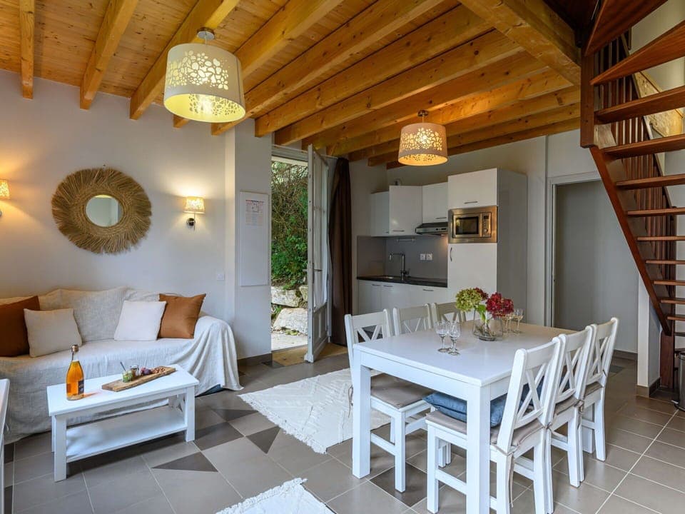 Furniture, Property, Cabinetry, Picture Frame, Window, Building, Comfort, Azure, Drawer, Wood