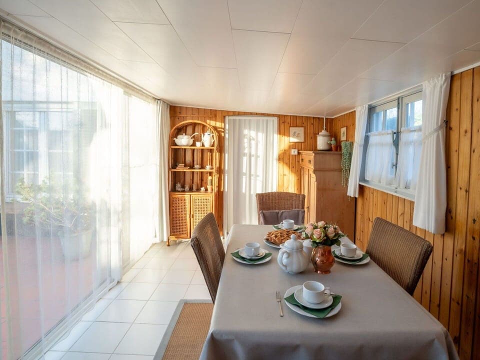 Table, Building, Property, Furniture, Tableware, Chair, Wood, Picture Frame, Door, Window