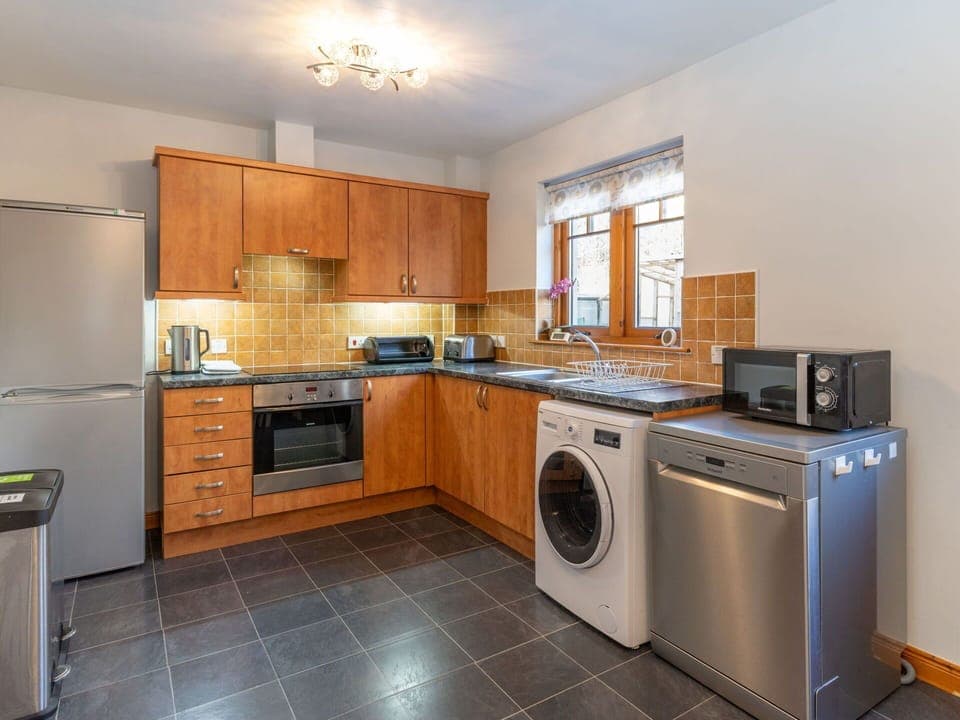 Cabinetry, Countertop, Home Appliance, Kitchen Stove, Wood, Kitchen Appliance, Building, Lighting, Kitchen, Interior Design