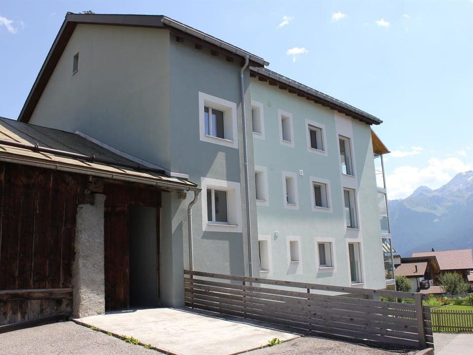 Sky, Building, Property, Window, Cloud, House, Plant, Door, Cottage