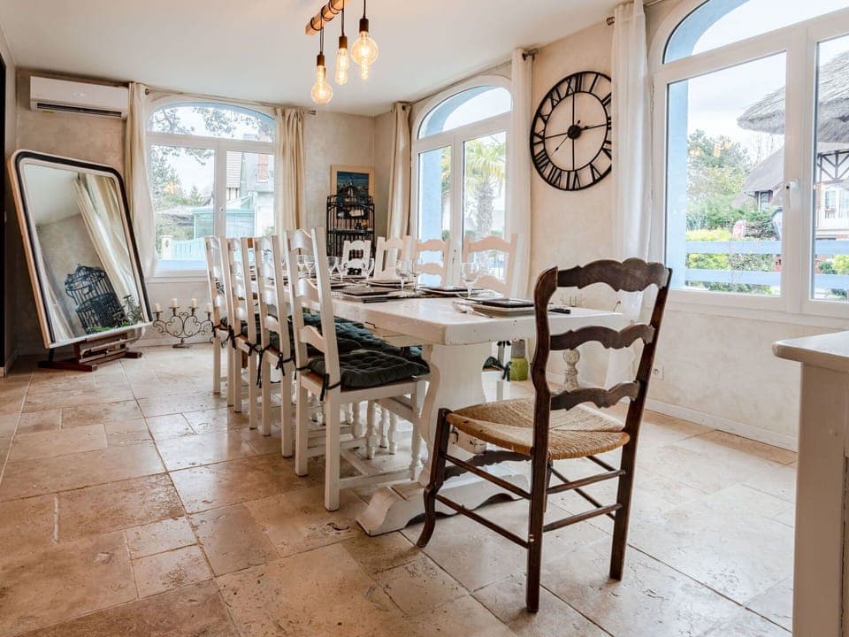 Plant, Water, Sky, Building, Blue, Wood, Shade, Condominium, Leisure, Real Estate