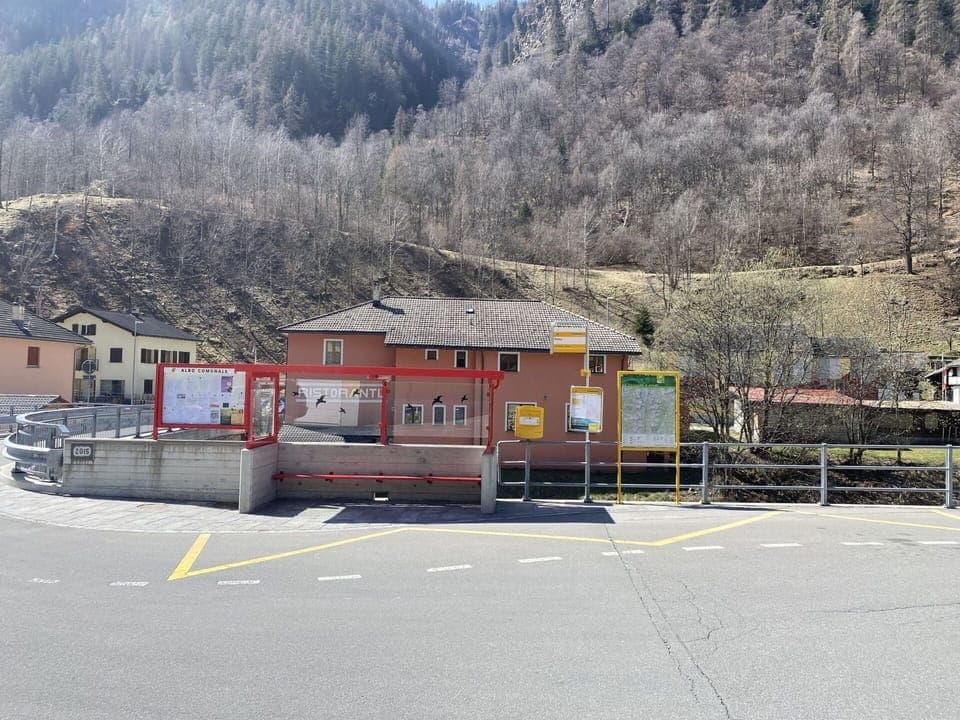 Mountain, Building, Tree, Asphalt, Vehicle, Road Surface, Sky, Landscape, Road