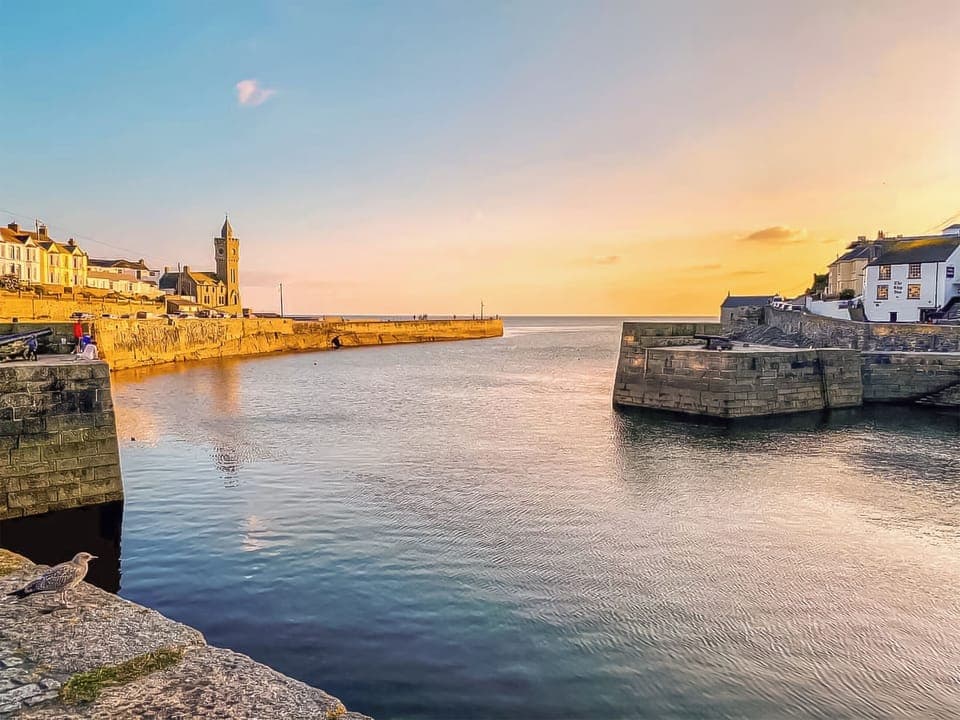 Surrounding area | Pencaire, Helston & The Lizard