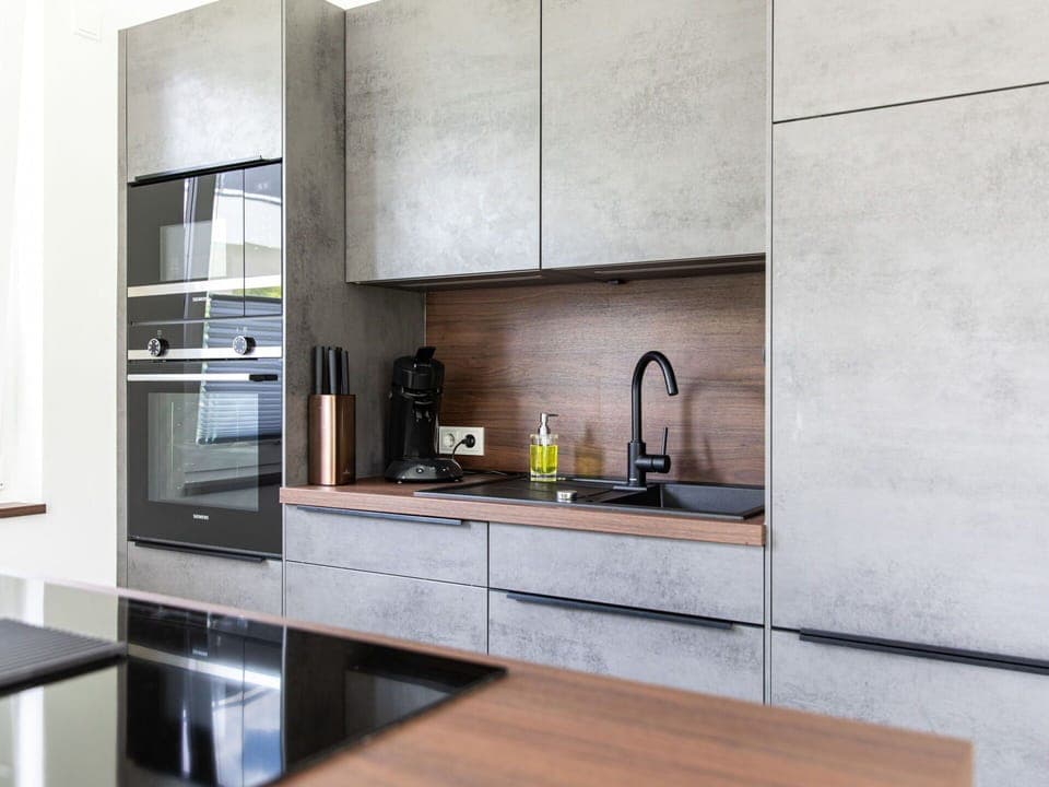 Countertop, Cabinetry, Kitchen Sink, Tap, Sink, Kitchen Stove, Kitchen, Building, Wood, Kitchen Appliance