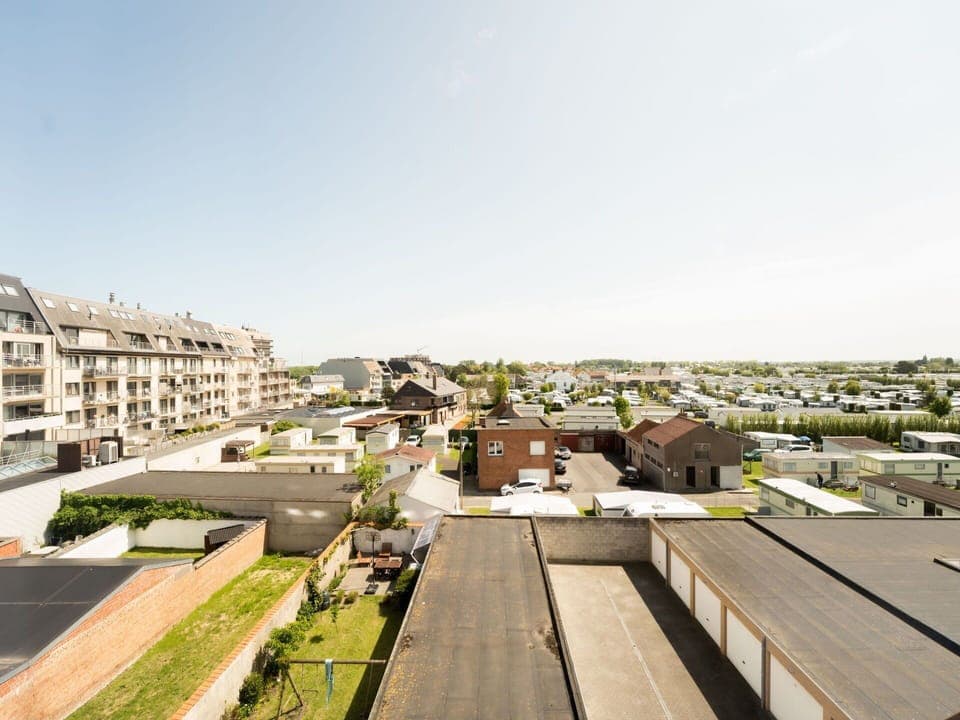 Sky, Building, Urban Design, Neighbourhood, Residential Area, Tower Block, Condominium, City, Landscape, Real Estate