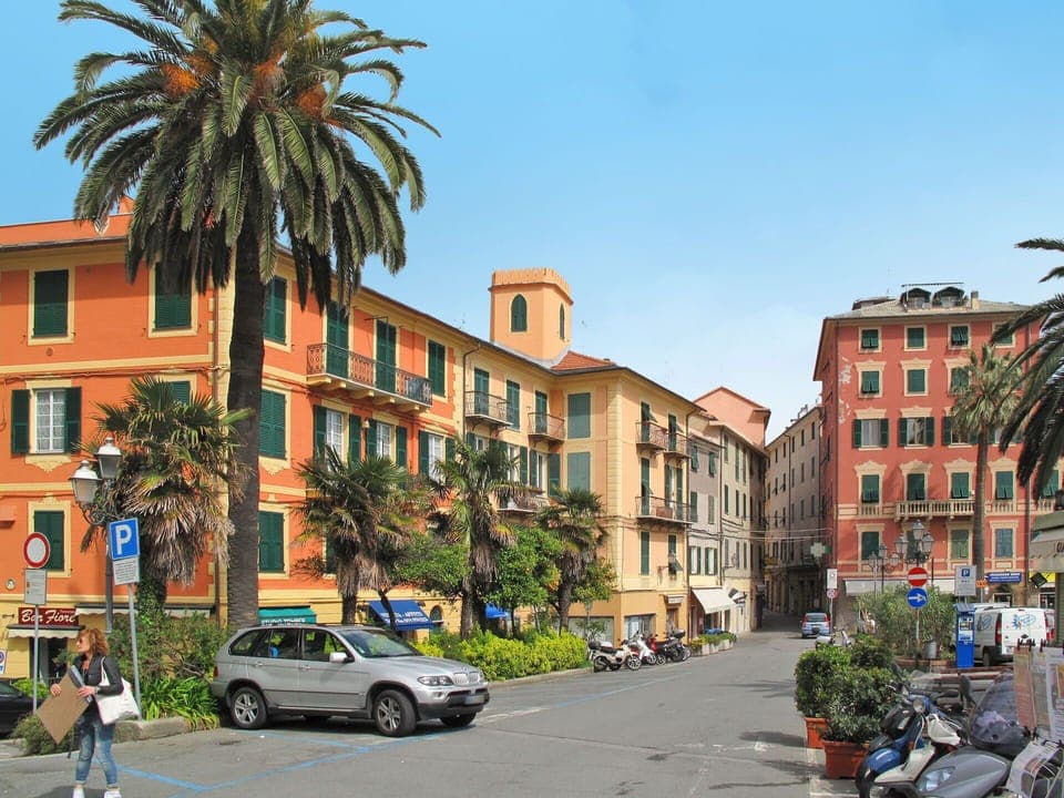 Cloud, Sky, Plant, Building, Tree, Window, Vegetation, Urban Design, Tower Block, Condominium