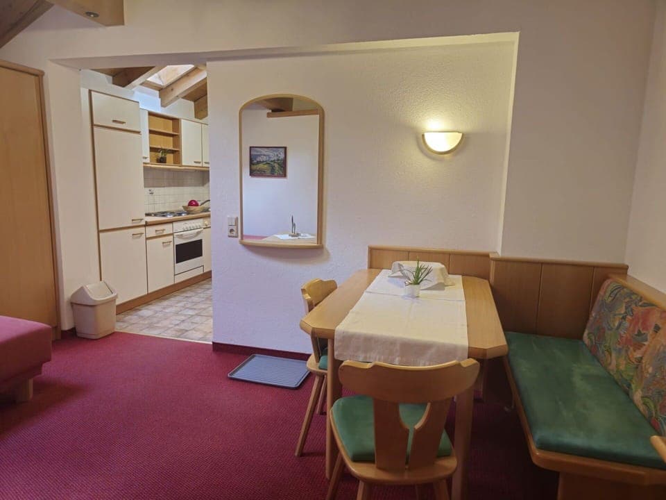 Furniture, Table, Property, Building, Comfort, Wood, Cabinetry, Door, House, Flooring